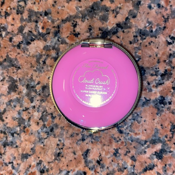 New Too Faced Cloud Crush Blush, Super Candy Clouds - Picture 5 of 7